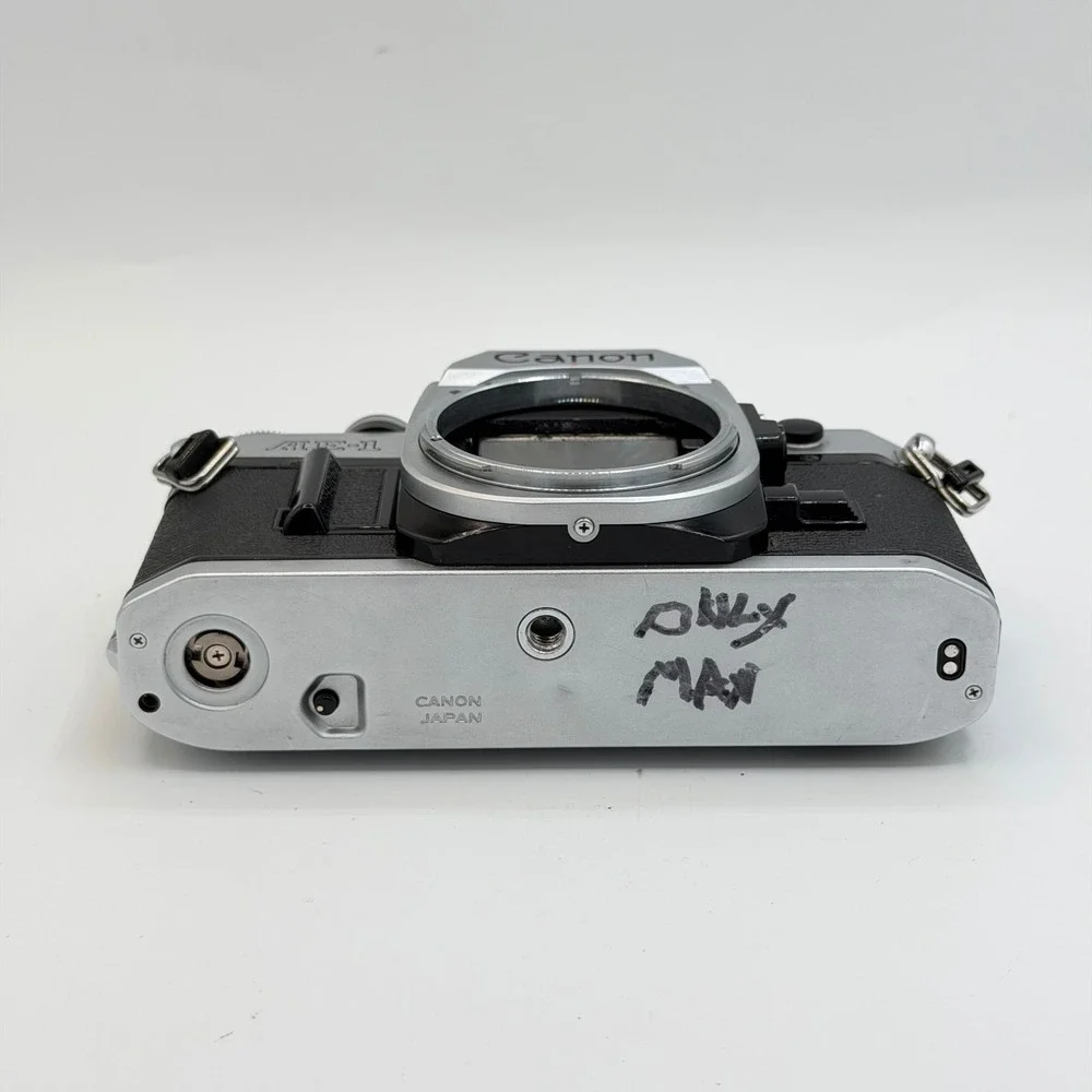 Canon AE-1 35mm Film SLR Camera Body Silver Black Vintage Serial 2580712
